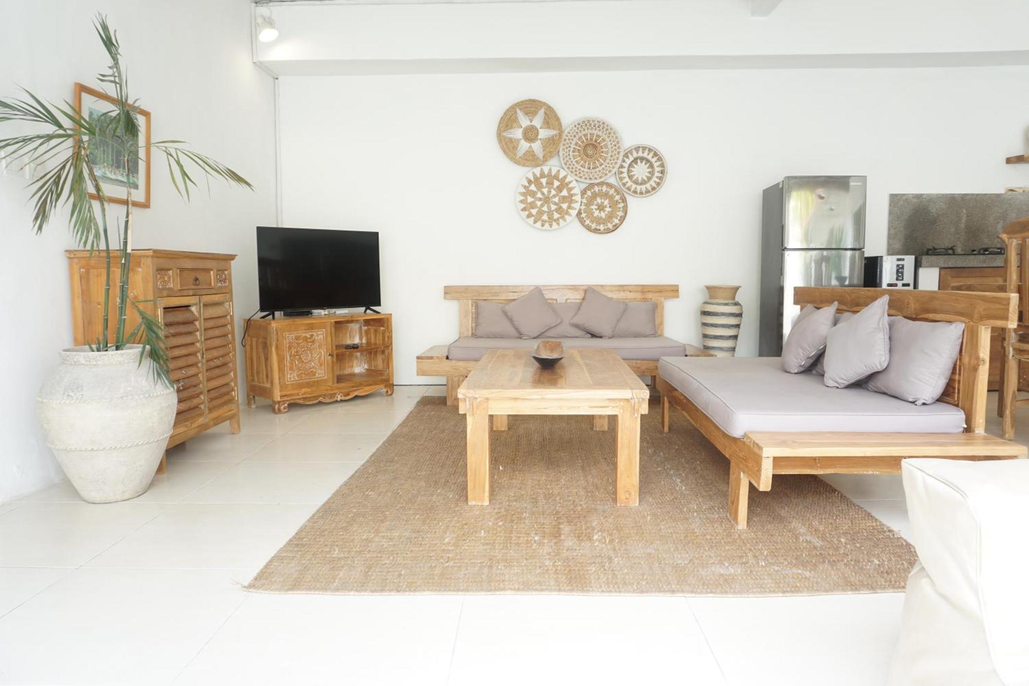 סמיניאק Villa Pagu מראה חיצוני תמונה